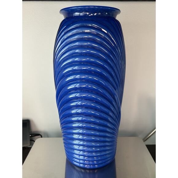 Art Deco Draped Ribbed Pleated Royal Cobalt Blue Glass Vase Vintage Iridescent - Picture 13 of 16